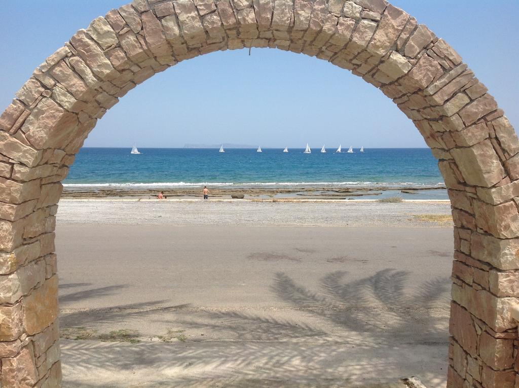 Hotel Petras Beach Sitia  Bagian luar foto