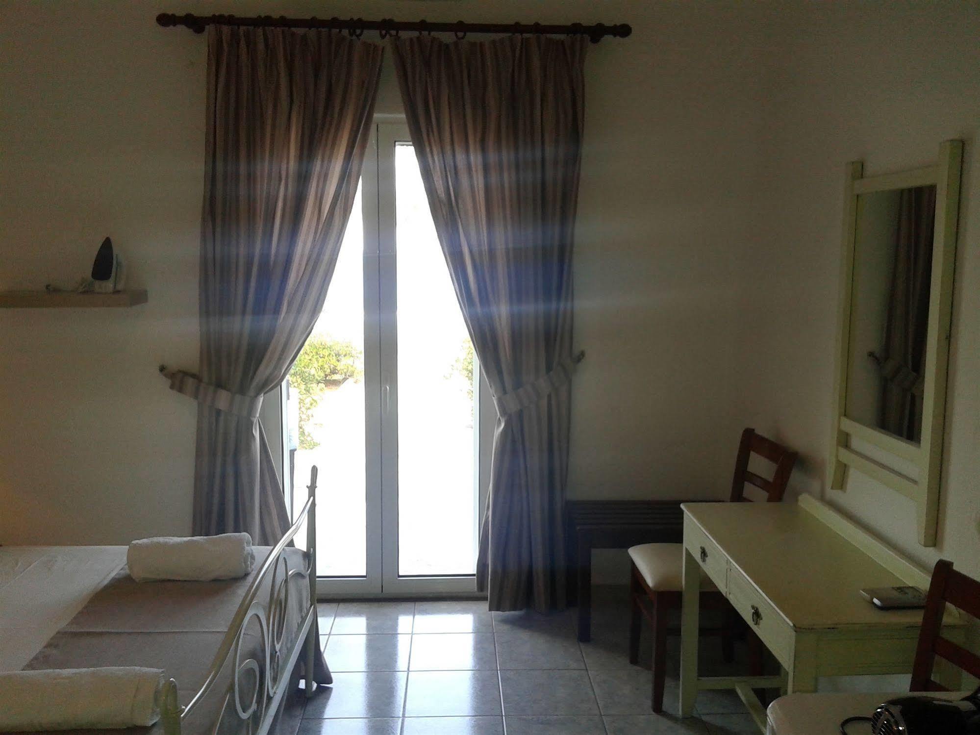 Hotel Petras Beach Sitia  Bagian luar foto