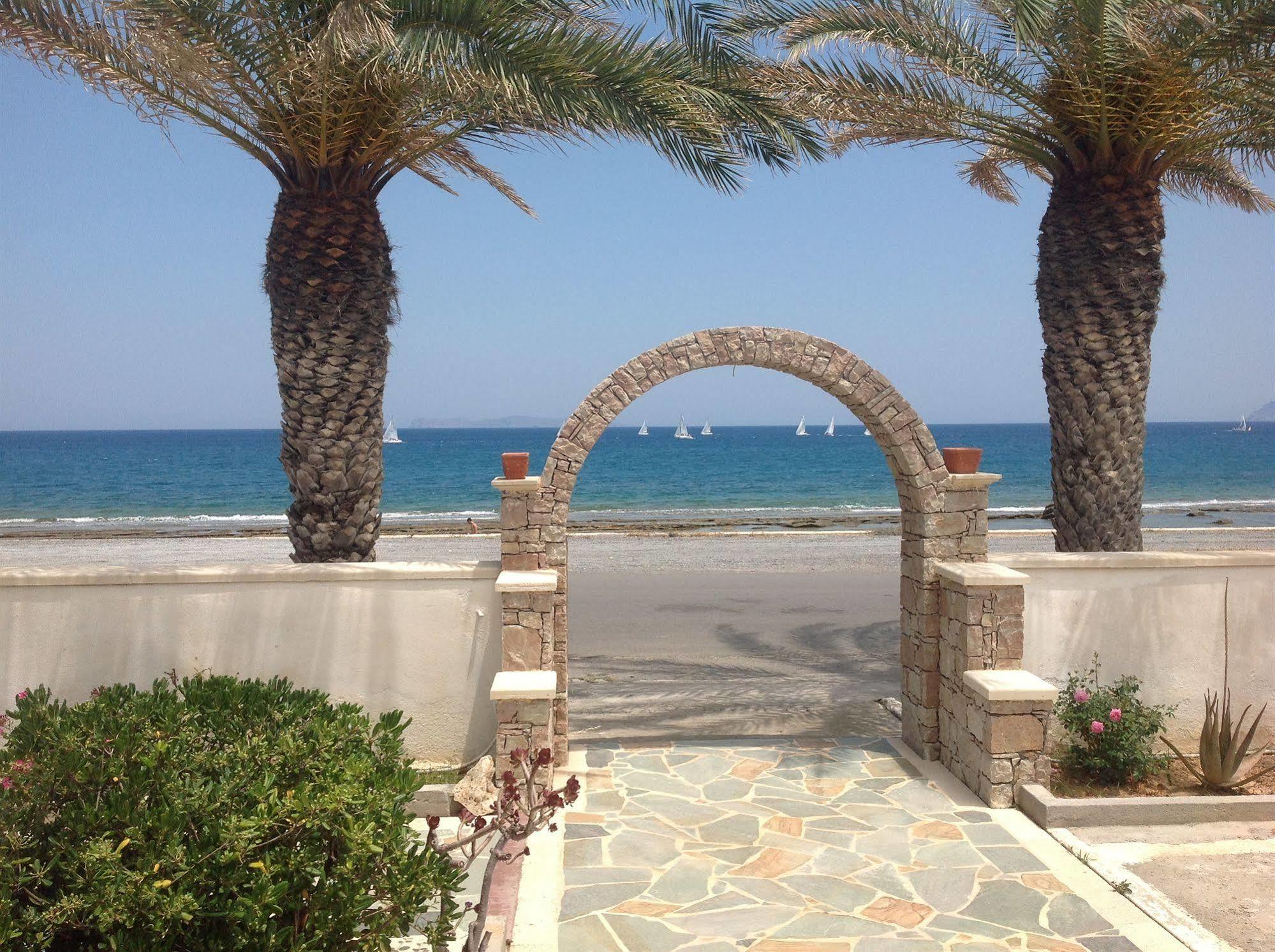 Hotel Petras Beach Sitia  Bagian luar foto